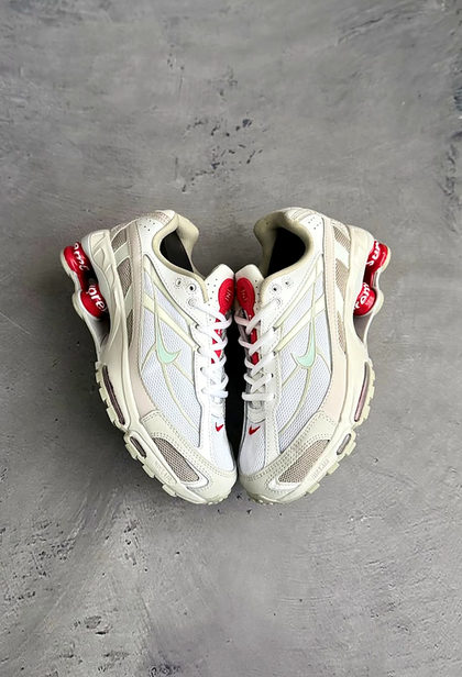 Nike Shox R4 Cream Red